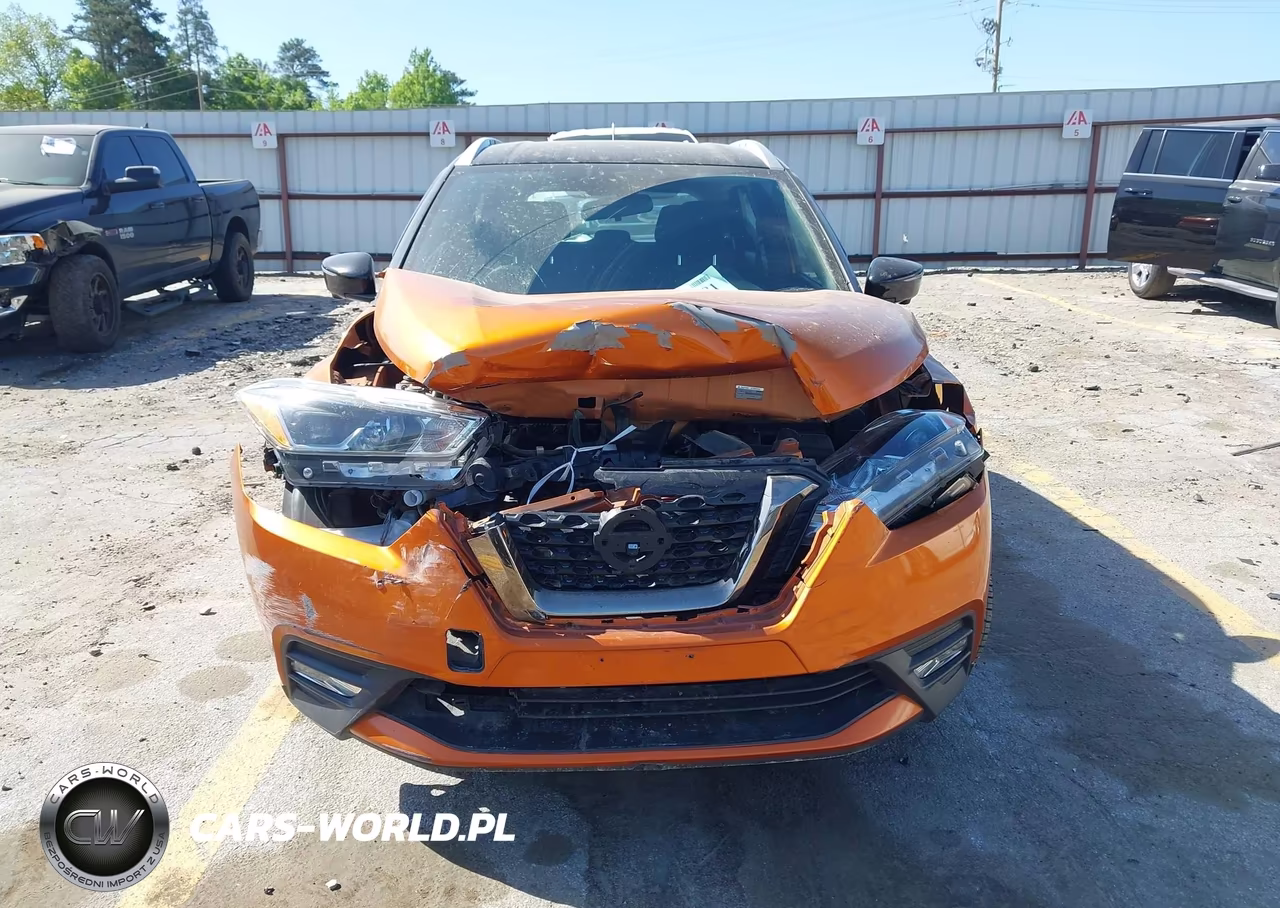 2019 Nissan Kicks Sr VIN:3N1CP5CU9KL546602 - 12