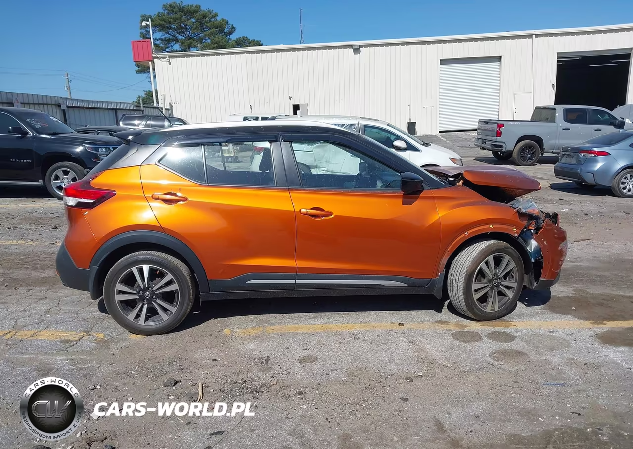 2019 Nissan Kicks Sr VIN:3N1CP5CU9KL546602 - 13