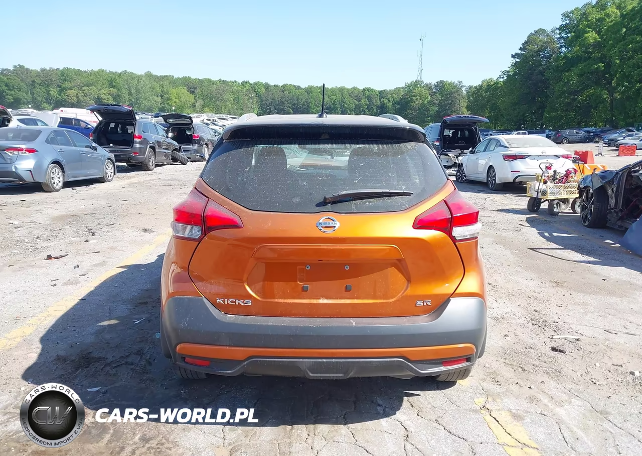2019 Nissan Kicks Sr VIN:3N1CP5CU9KL546602 - 16
