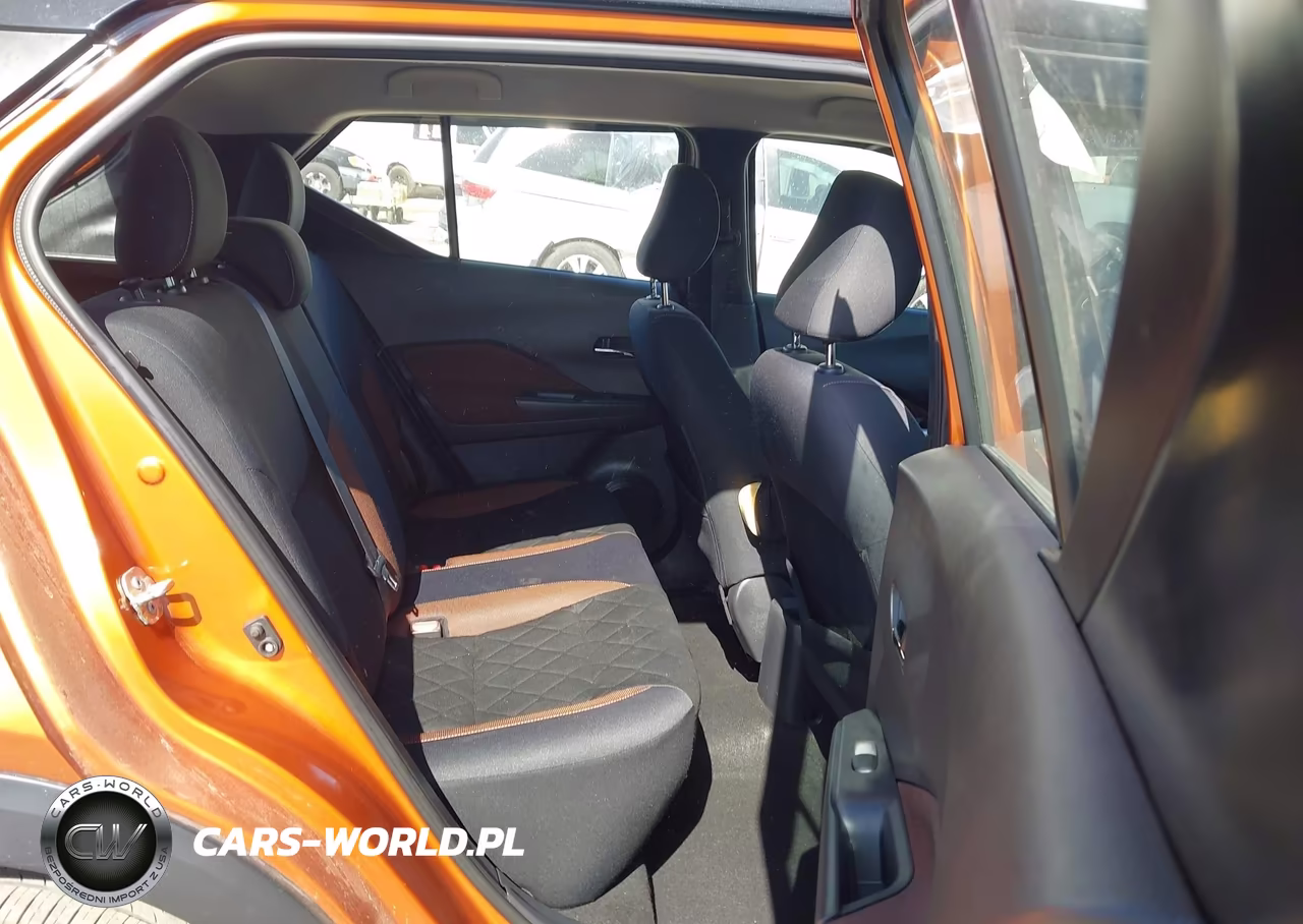2019 Nissan Kicks Sr VIN:3N1CP5CU9KL546602 - 8