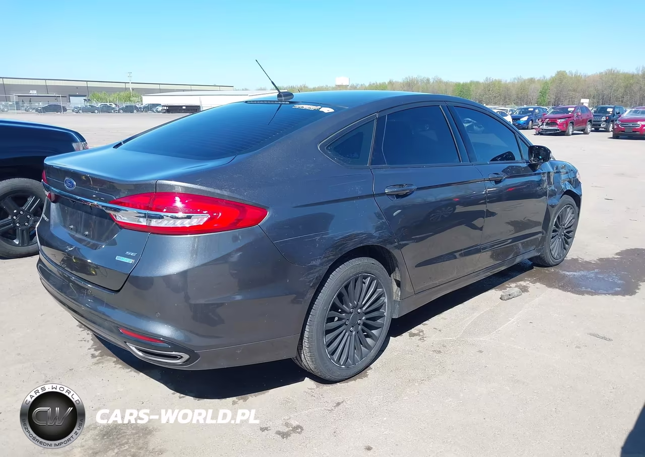 2017 Ford Fusion Se VIN:3FA6P0H91HR157532 - 4