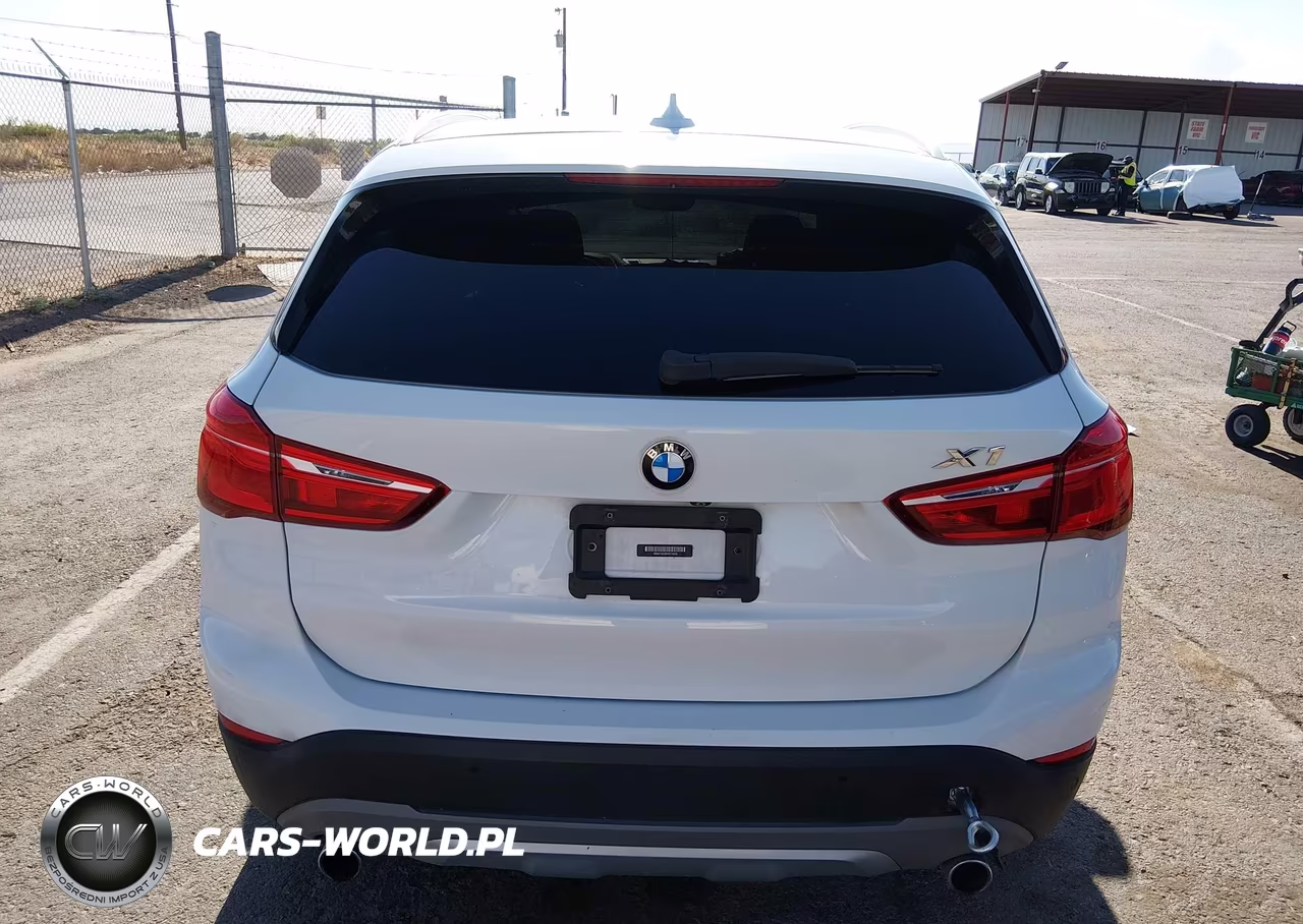 2017 BMW X1 xDrive28I VIN:WBXHT3C38H5F74626 - 16