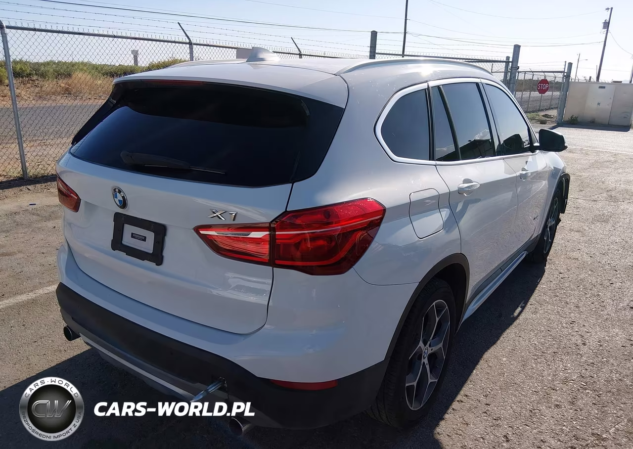 2017 BMW X1 xDrive28I VIN:WBXHT3C38H5F74626 - 4