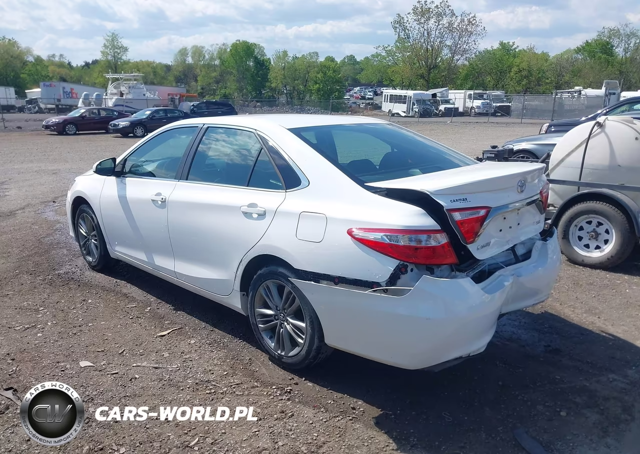 2017 Toyota Camry Se VIN:4T1BF1FK8HU369078 - 3