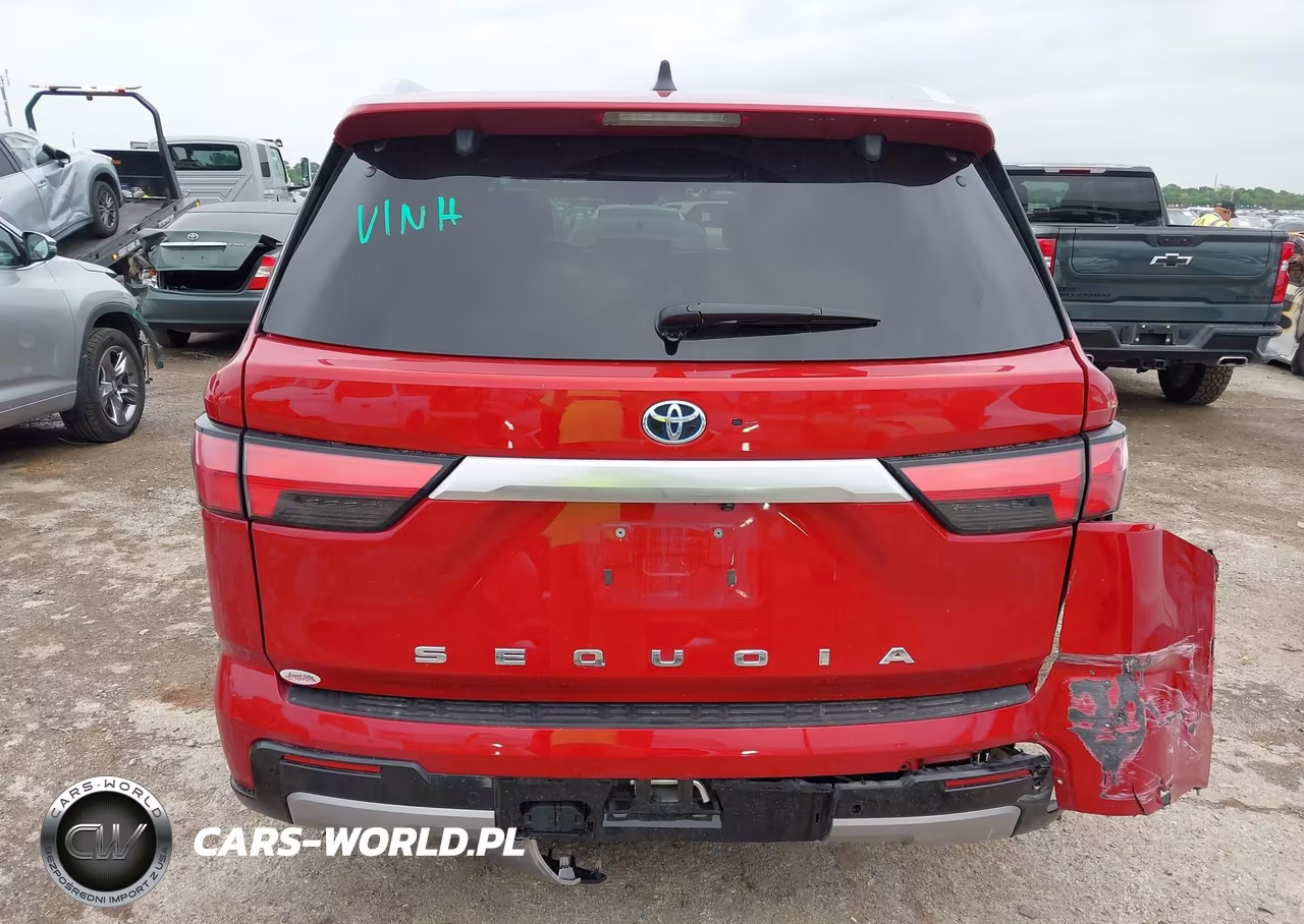 2024 Toyota Sequoia Capstone VIN:7SVAAABA3RX021867 - 16
