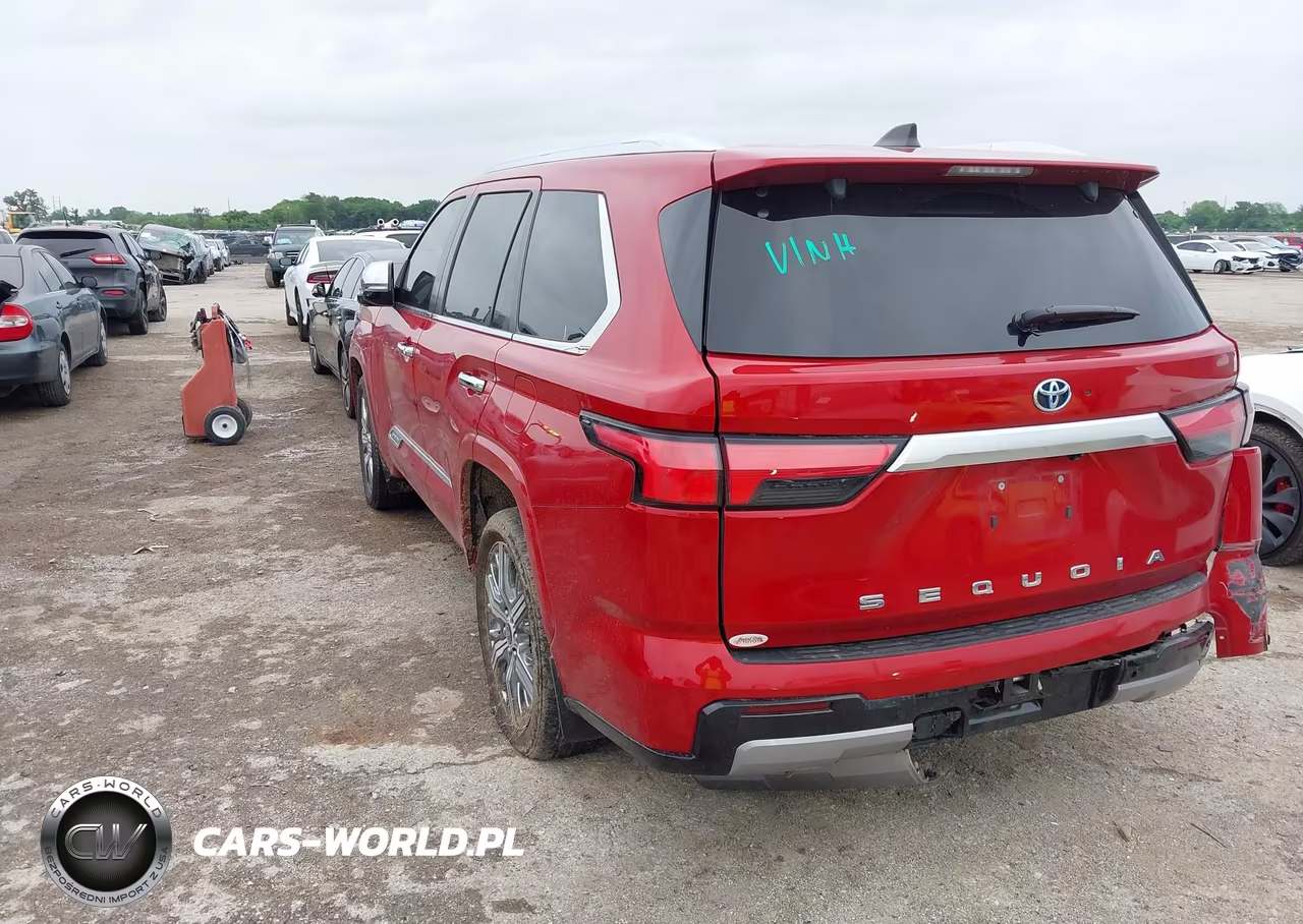 2024 Toyota Sequoia Capstone VIN:7SVAAABA3RX021867 - 3