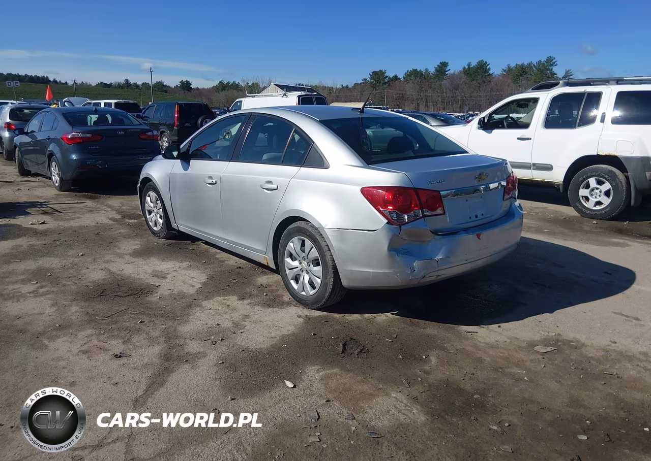 2014 Chevrolet Cruze Ls Auto VIN:1G1PA5SGXE7483734 - 3