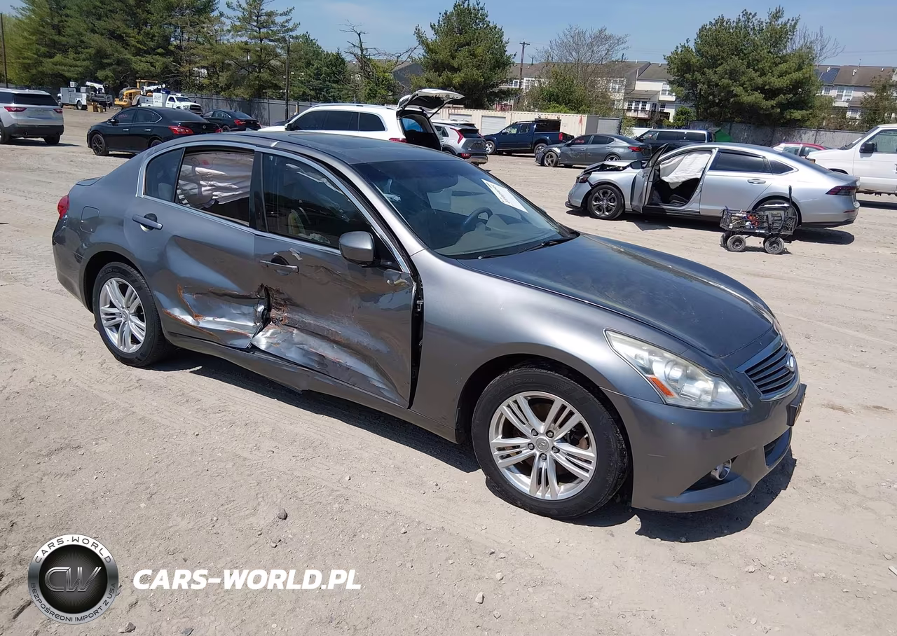 2013 Infiniti G37X