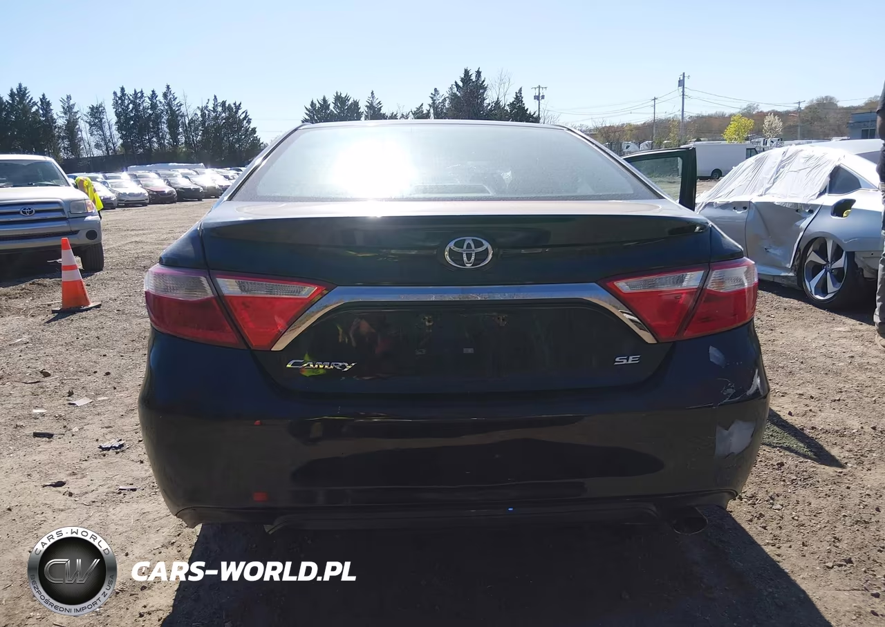 2017 Toyota Camry Se VIN:4T1BF1FK6HU749360 - 17