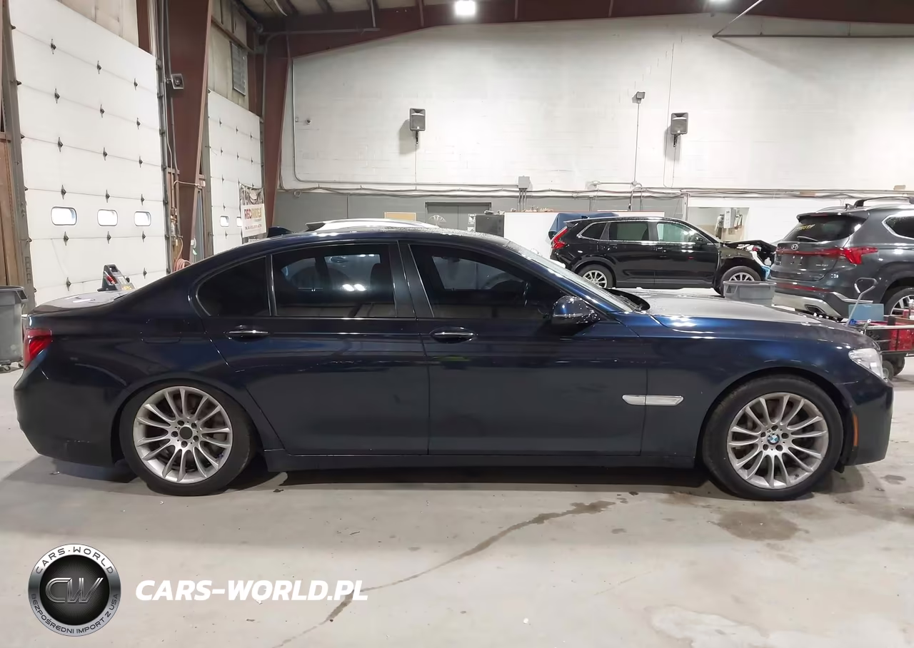 2015 BMW 750I xDrive VIN:WBAYB6C59FD966126 - 13