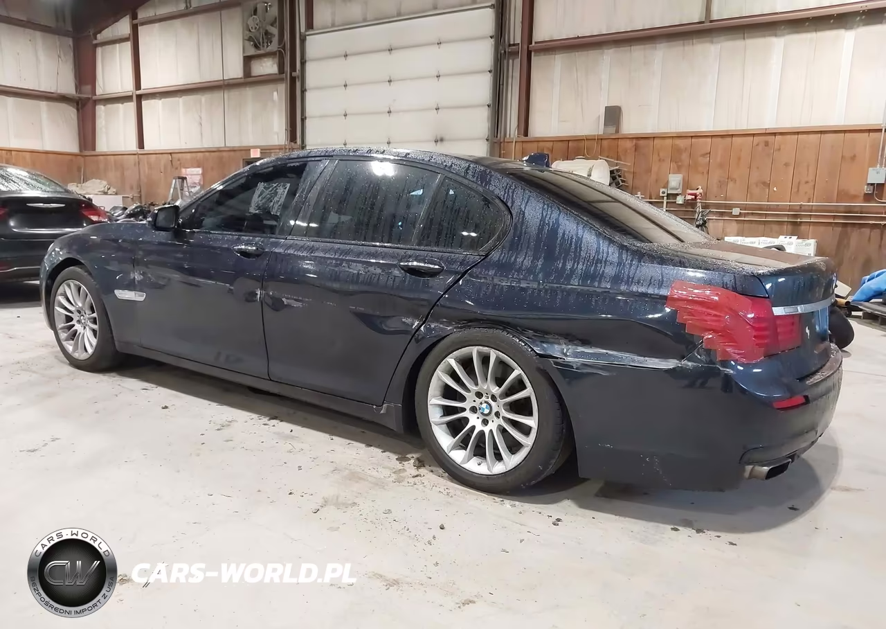 2015 BMW 750I xDrive VIN:WBAYB6C59FD966126 - 3