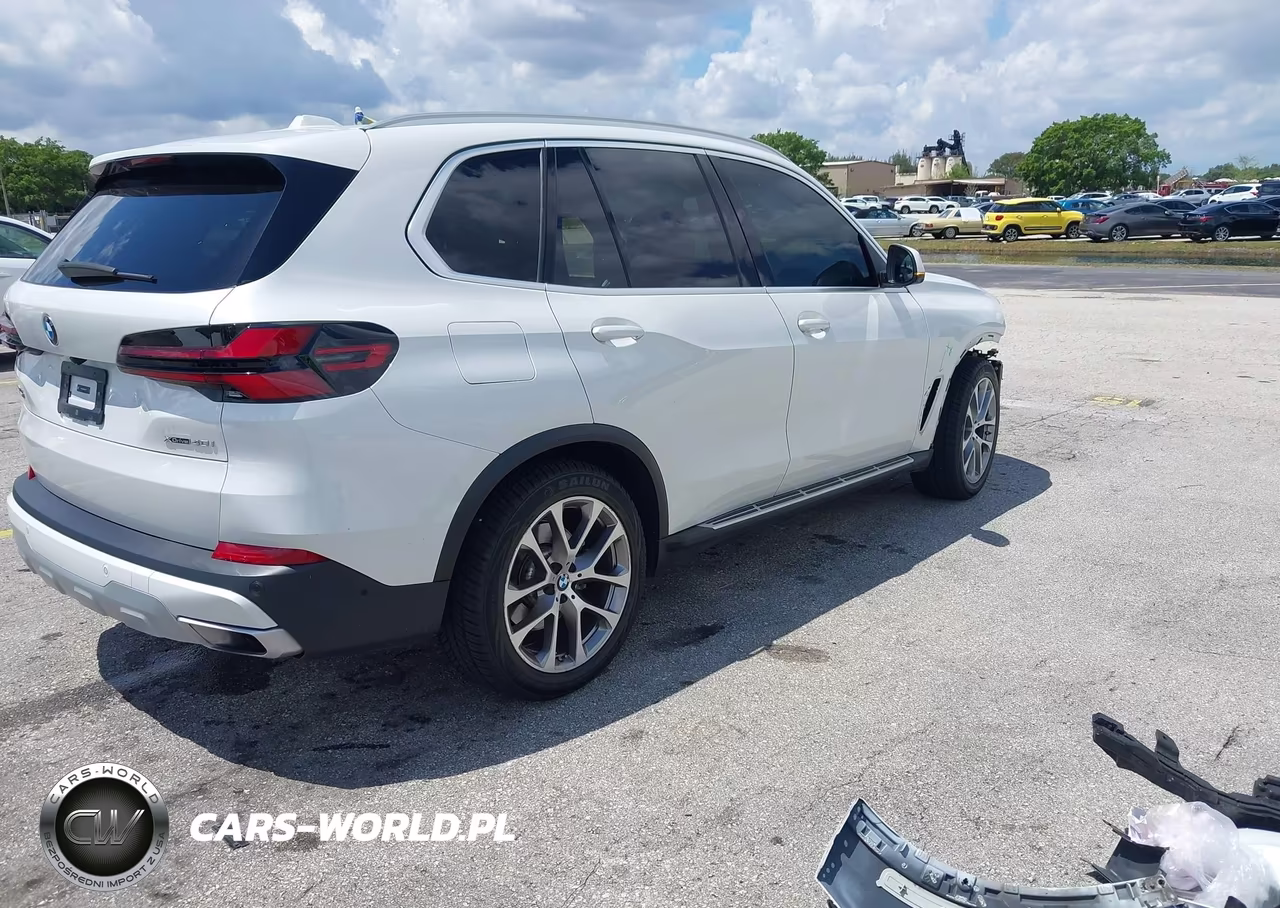2024 BMW X5 xDrive40I VIN:5UX23EU03R9U42110 - 4