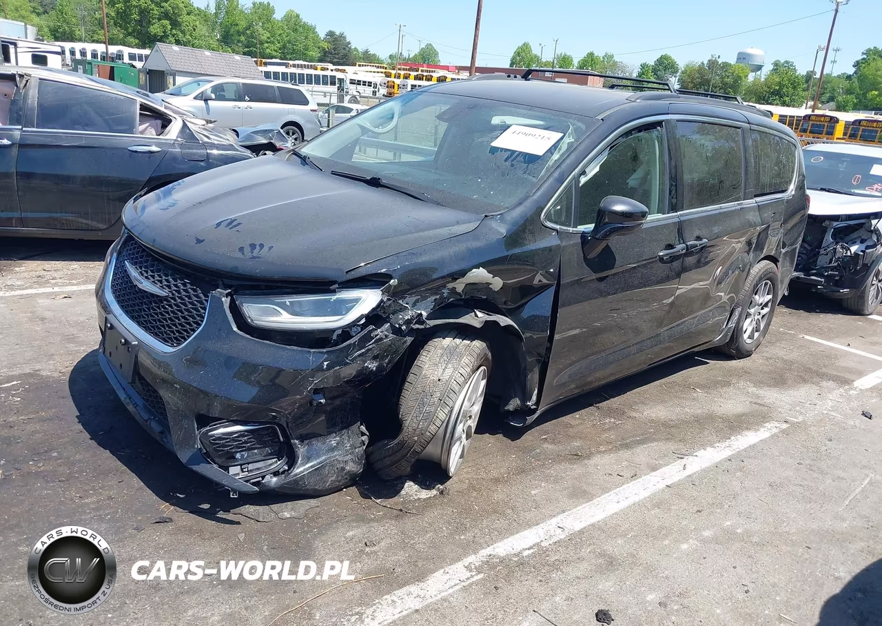 2022 Chrysler Pacifica Touring L VIN:2C4RC1BG4NR125711 - 2
