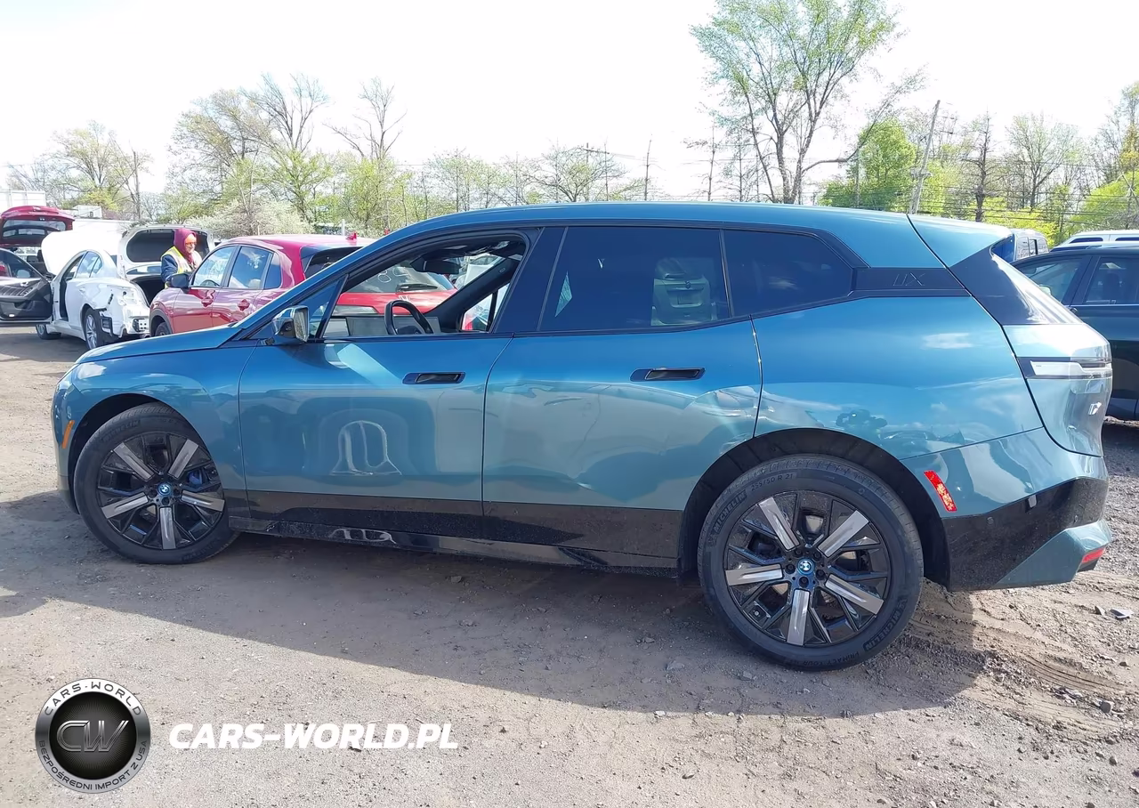 2025 BMW Ix xDrive50 VIN:WB523CF04SCS98428 - 15