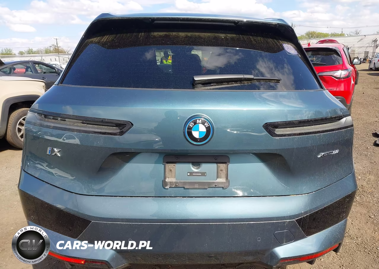 2025 BMW Ix xDrive50 VIN:WB523CF04SCS98428 - 17