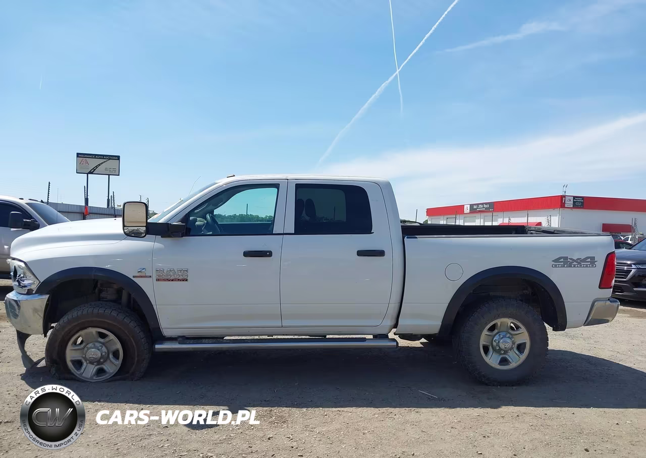 2018 Ram 2500 Tradesman 4X4 6'4 Box VIN:3C6UR5CL3JG359695 - 14