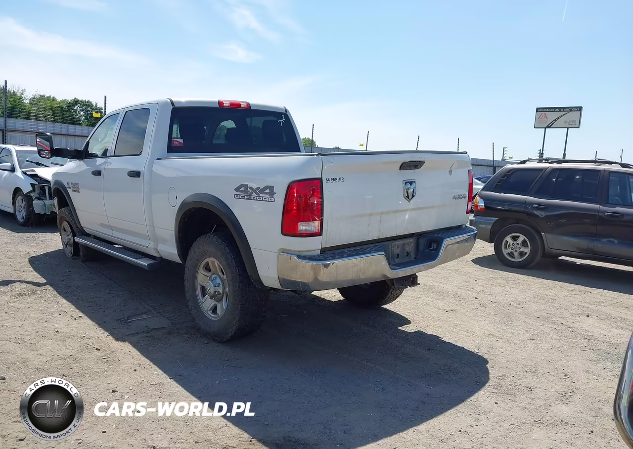 2018 Ram 2500 Tradesman 4X4 6'4 Box VIN:3C6UR5CL3JG359695 - 3