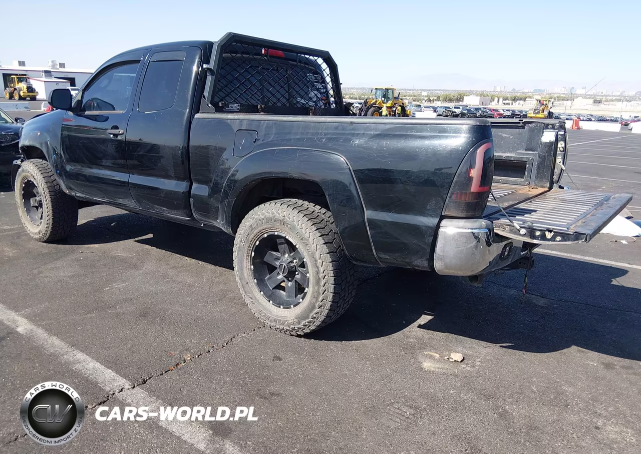 2014 Toyota Tacoma VIN:5TFUX4EN3EX025790 - 3