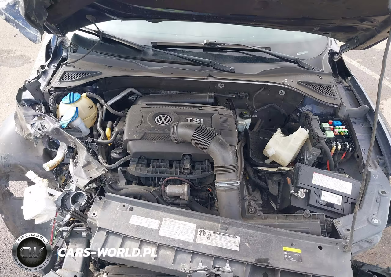 2015 Volkswagen Passat 1.8T Wolfsburg Edition VIN:1VWAT7A30FC050494 - 10