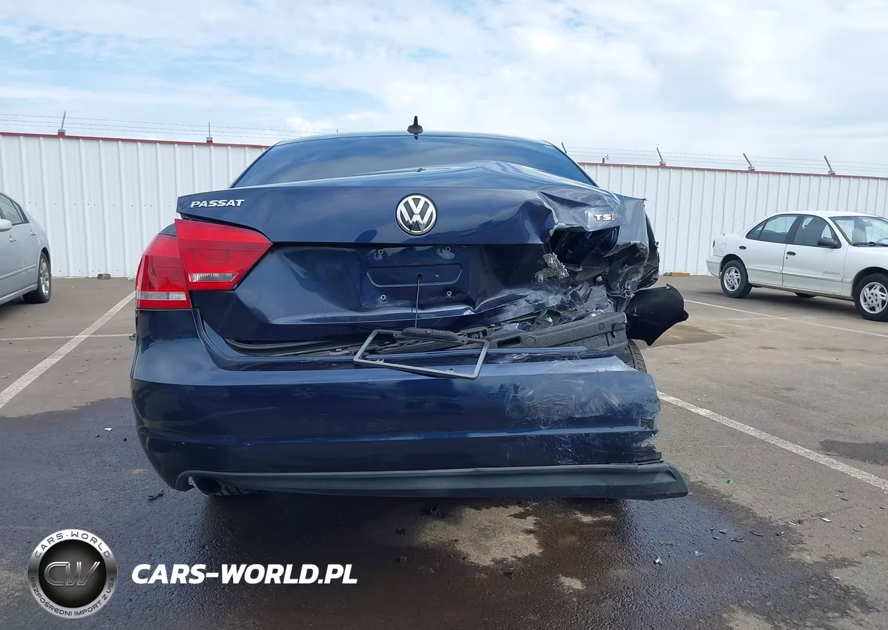2015 Volkswagen Passat 1.8T Wolfsburg Edition VIN:1VWAT7A30FC050494 - 17