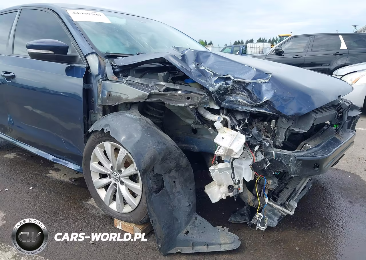 2015 Volkswagen Passat 1.8T Wolfsburg Edition VIN:1VWAT7A30FC050494 - 19