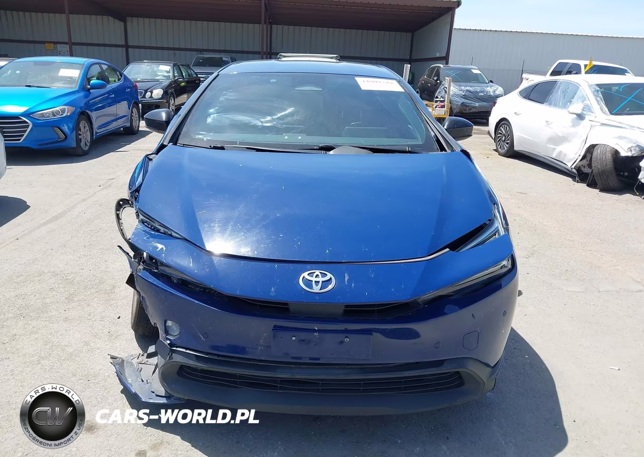 2023 Toyota Prius Le VIN:JTDACAAU2P3000593 - 13