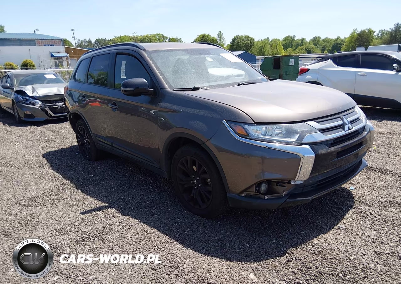 2018 Mitsubishi Outlander Le – zdjęcie 1 z 17