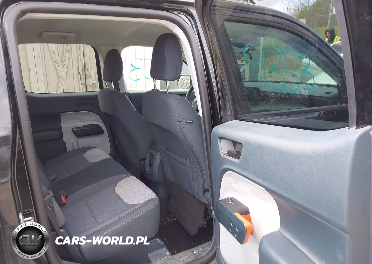 2024 Ford Maverick Xlt VIN:3FTTW8J9XRRB61928 - 8
