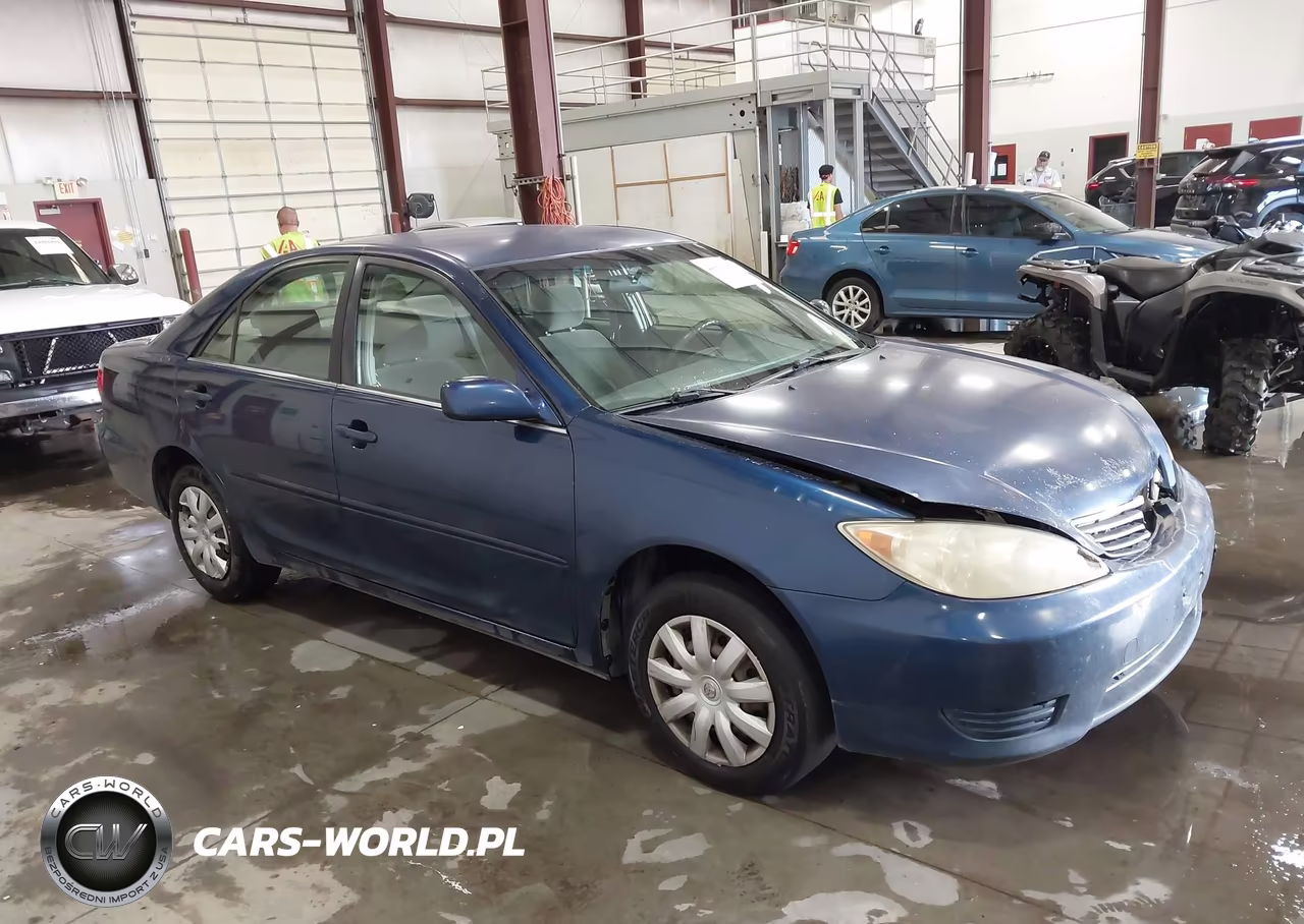 2005 Toyota Camry Le