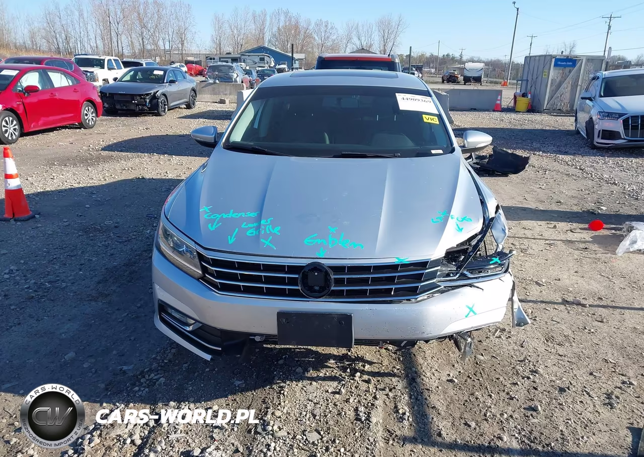 2018 Volkswagen Passat 2.0T Se VIN:1VWBA7A36JC028955 - 13