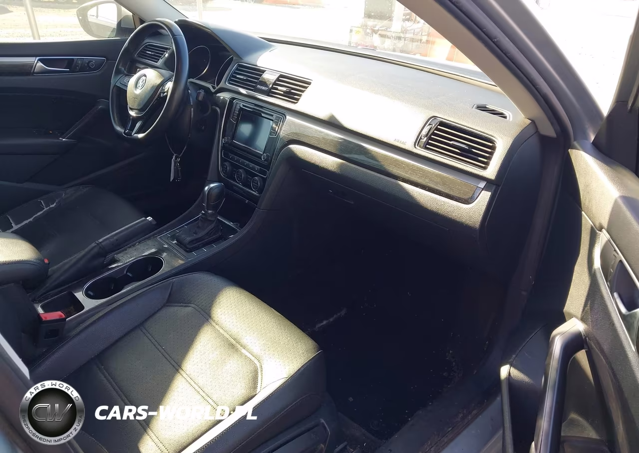 2018 Volkswagen Passat 2.0T Se VIN:1VWBA7A36JC028955 - 5