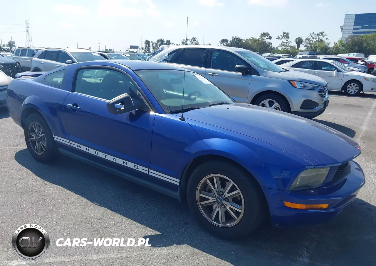 2005 Ford Mustang V6 Deluxe-V6 Premium