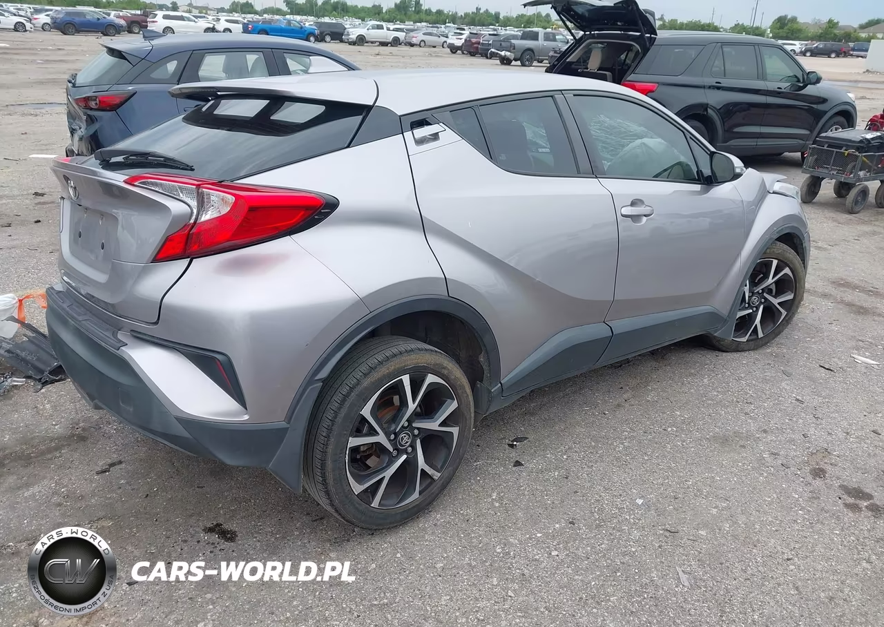 2018 Toyota C-Hr Xle Premium VIN:NMTKHMBX6JR057044 - 4