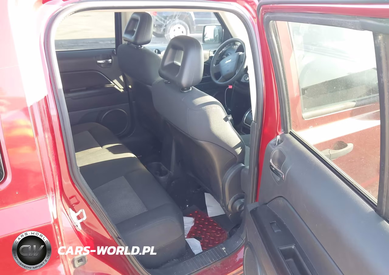2009 Jeep Patriot Sport VIN:1J4FF28B39D218735 - 8