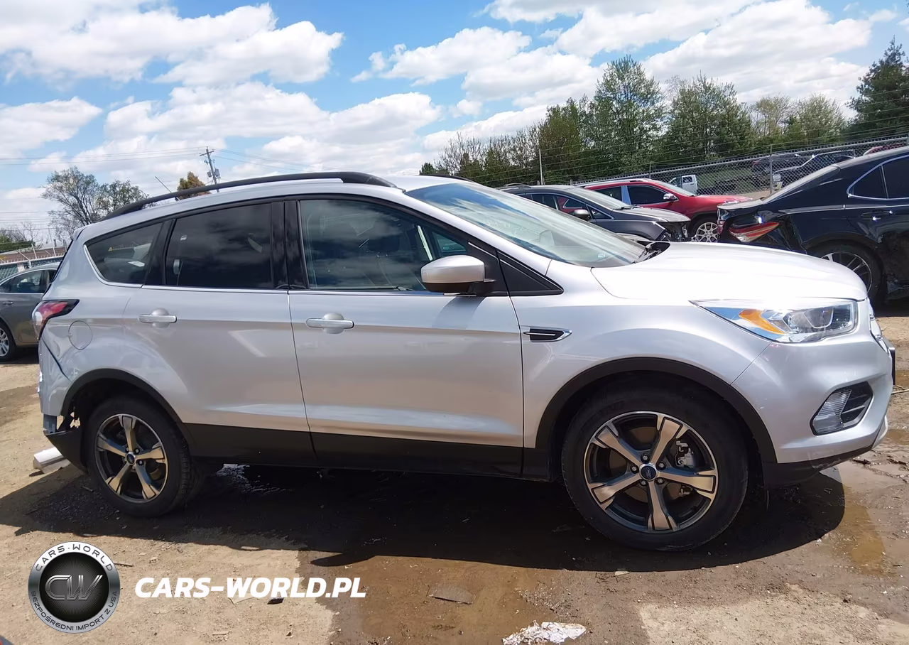 2017 Ford Escape Se VIN:1FMCU9G93HUD37823 - 14