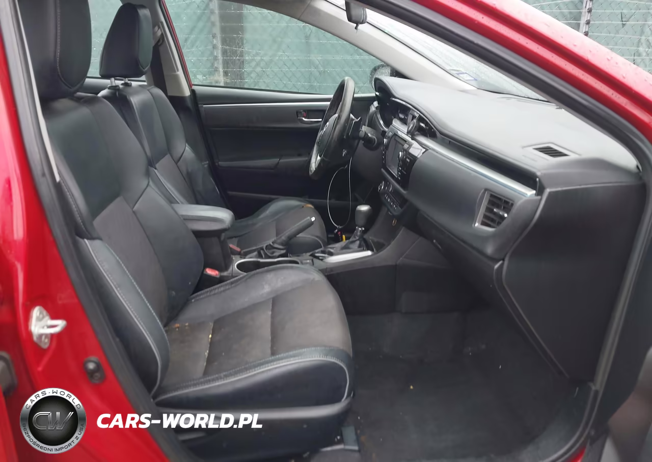 2015 Toyota Corolla S Plus VIN:5YFBURHE7FP181405 - 5