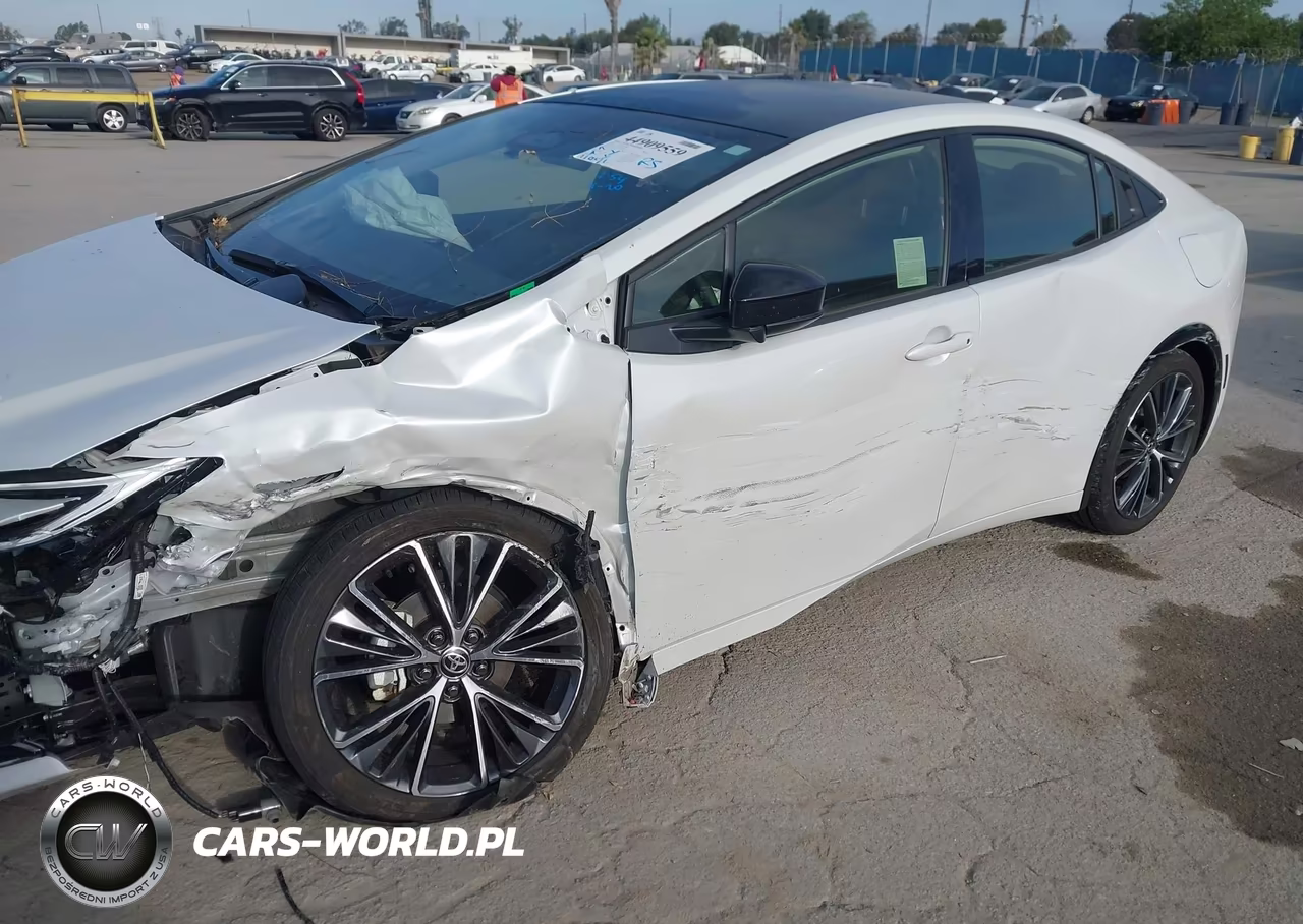 2024 Toyota Prius Xle VIN:JTDACAAU6R3037164 - 6