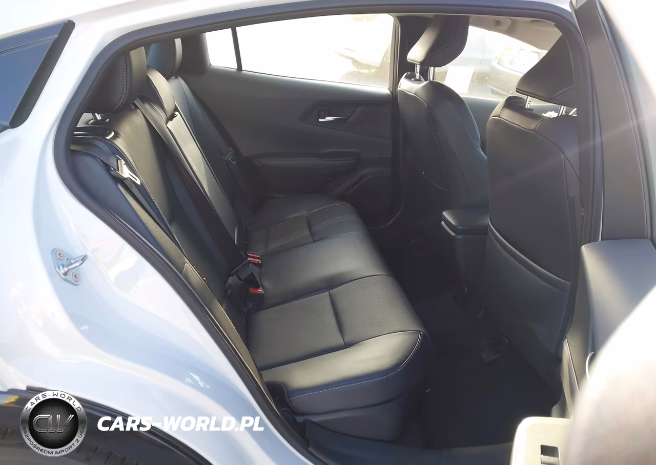 2024 Toyota Prius Xle VIN:JTDACAAU6R3037164 - 8