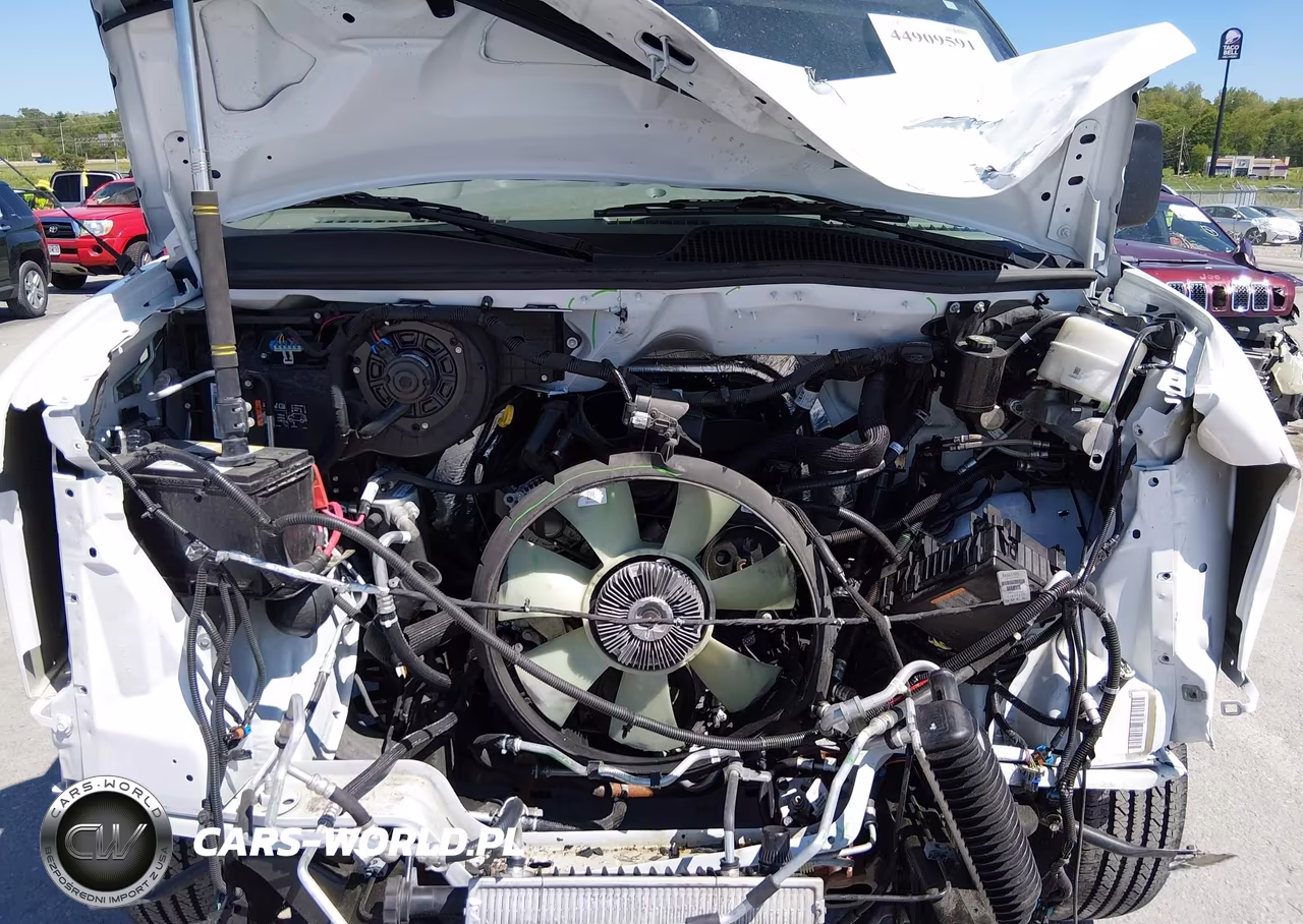 2025 Chevrolet Express Cargo Rwd 3500 Regular Wheelbase Wt VIN:1GCZGGF76S1260030 - 10