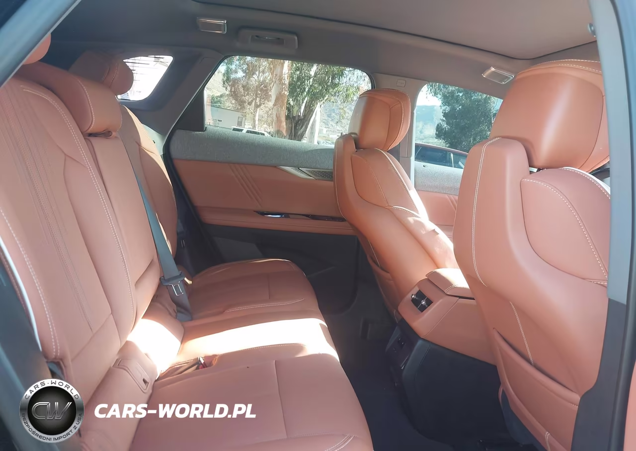 2025 Cadillac Optiq Sport 2 Awd VIN:3GYK3GMR3SS211409 - 8