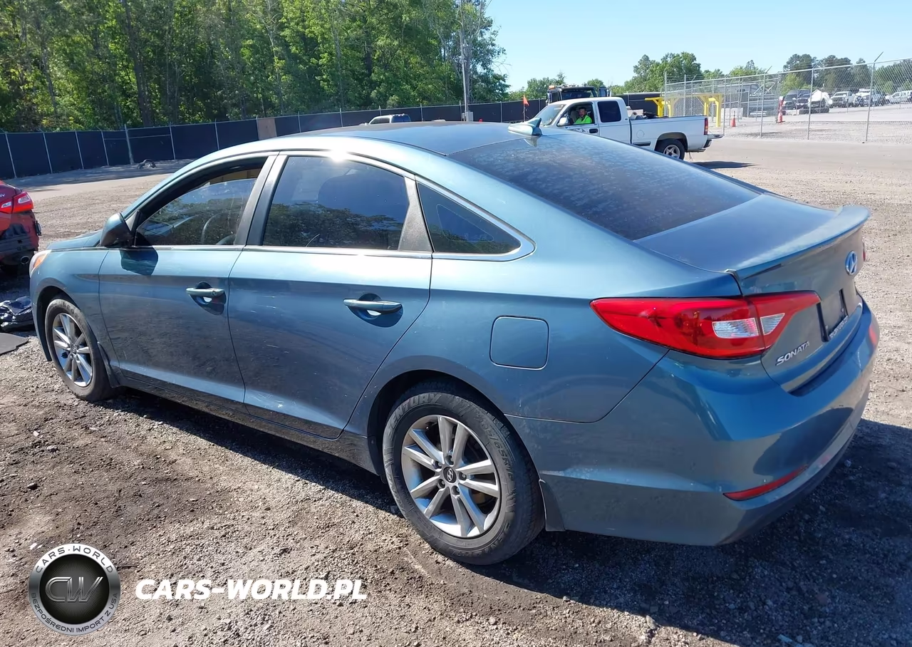 2015 Hyundai Sonata Se VIN:5NPE24AF7FH162830 - 3
