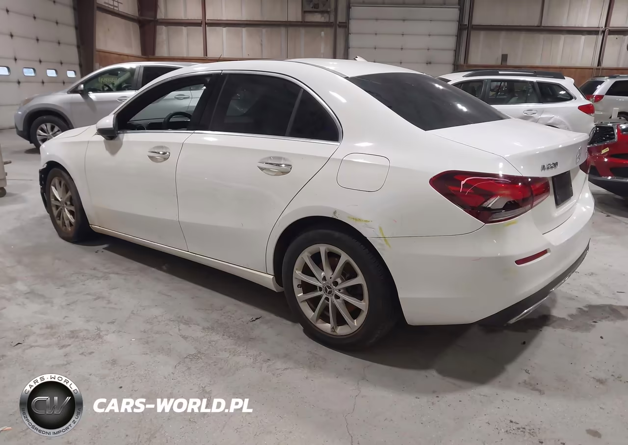 2019 Mercedes-Benz A 220 4Matic VIN:WDD3G4FB9KW022903 - 3