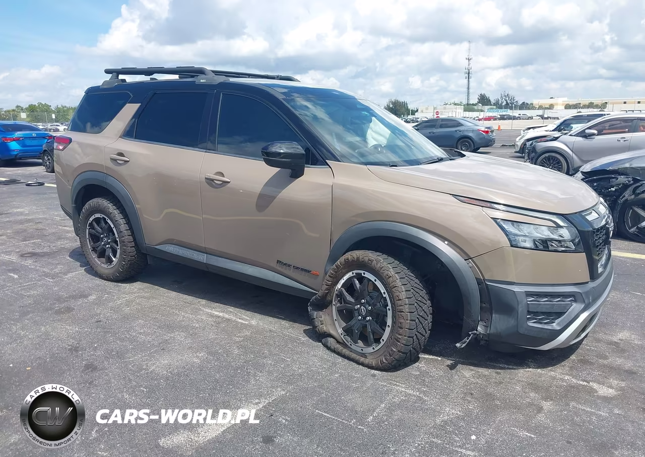 2023 Nissan Pathfinder Rock Creek 4Wd