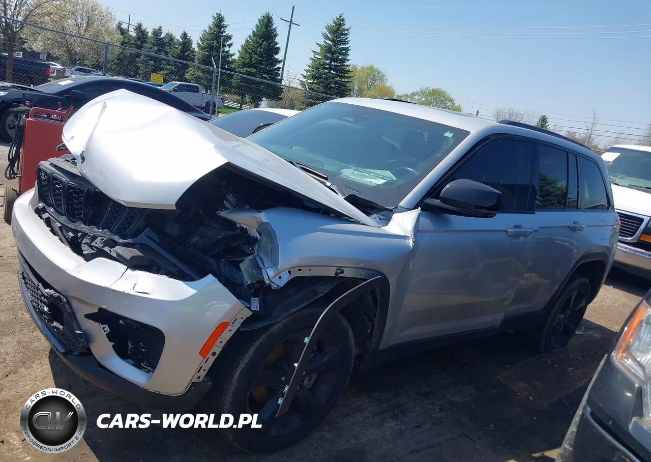 2023 Jeep Grand Cherokee Altitude 4X4 VIN:1C4RJHAG3P8848397 - 14