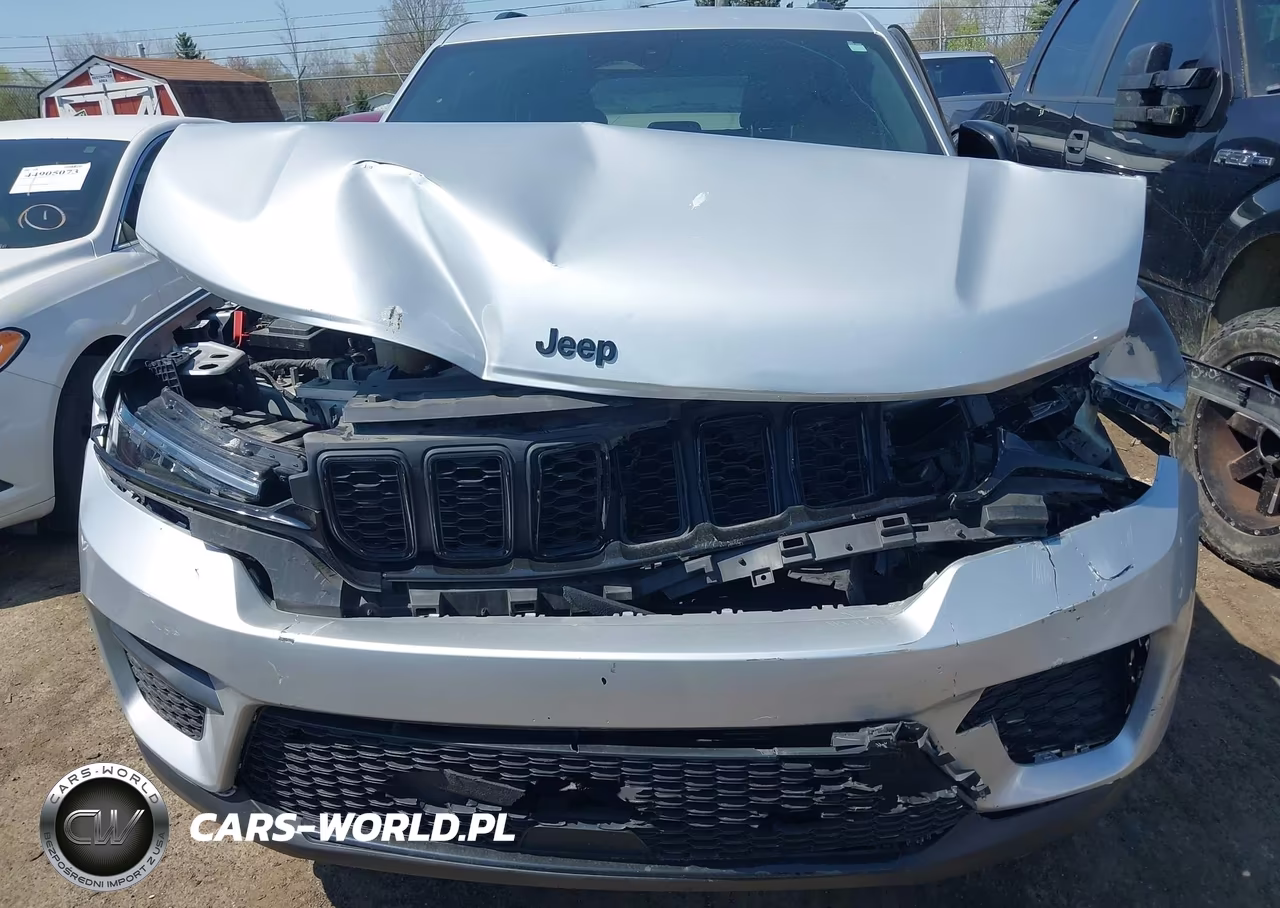 2023 Jeep Grand Cherokee Altitude 4X4 VIN:1C4RJHAG3P8848397 - 6