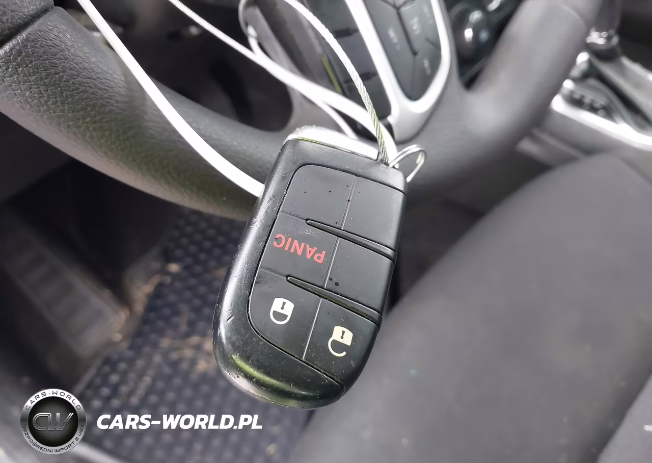 2023 Jeep Renegade Latitude 4X4 VIN:ZACNJDB10PPP24241 - 11