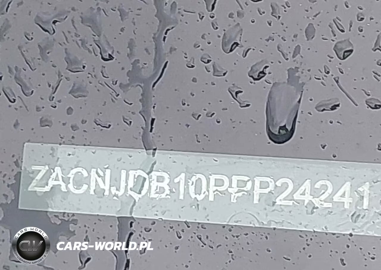 2023 Jeep Renegade Latitude 4X4 VIN:ZACNJDB10PPP24241 - 17