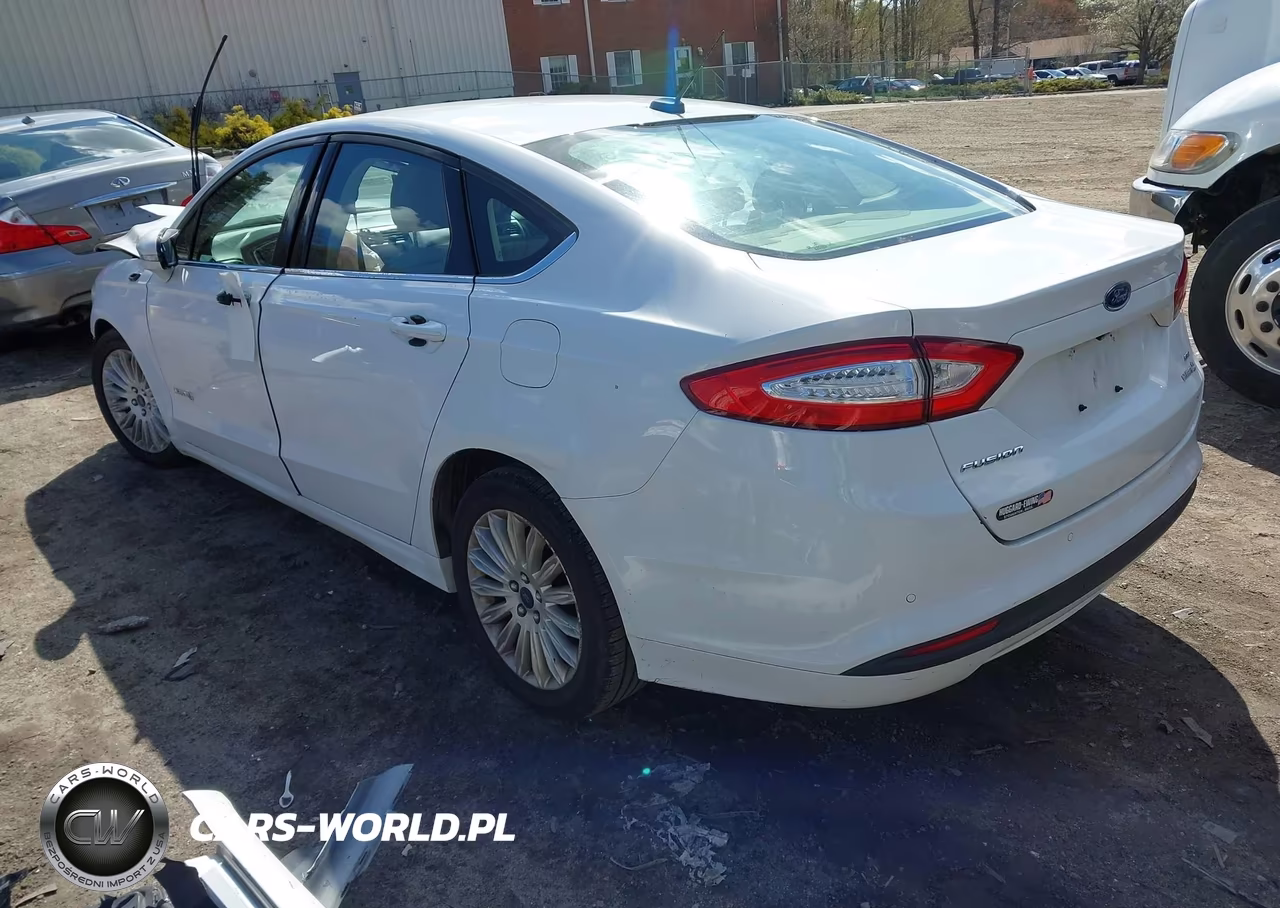 2016 Ford Fusion Se Hybrid VIN:3FA6P0LU6GR292564 - 3