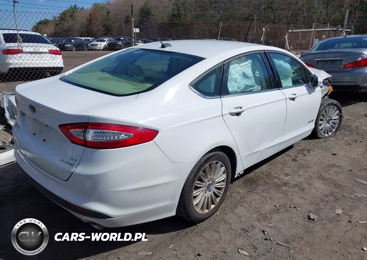2016 Ford Fusion Se Hybrid VIN:3FA6P0LU6GR292564 - 4