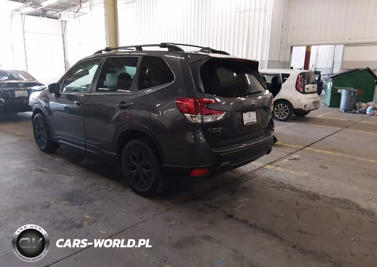 2020 Subaru Forester Premium VIN:JF2SKAJCXLH467452 - 3
